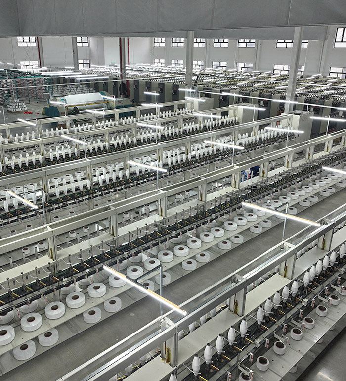 Avlying Satin Poly Pongee: Varför det är en älskling av high-end mode och heminredning